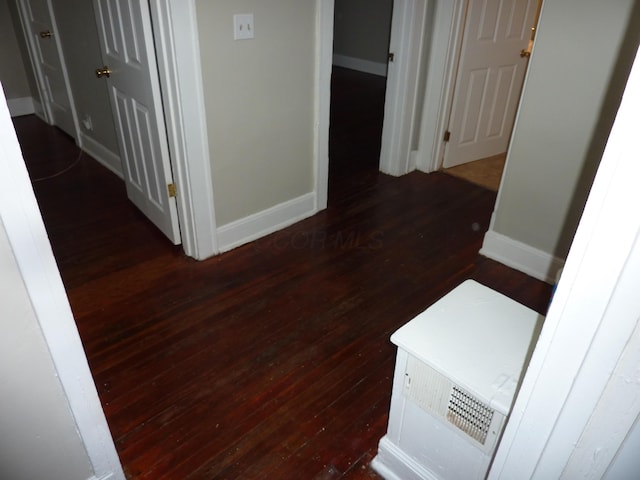 201 N Warren Ave, Columbus, OH 43204 - hall featuring baseboards and hardwood / wood-style flooring
