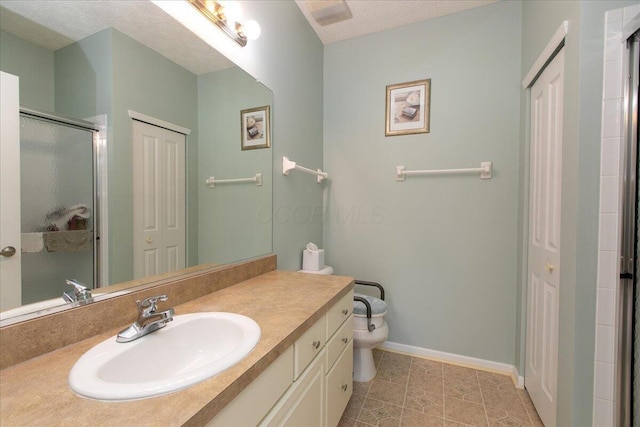 6227 Stonewalk Ln, New Albany, OH 43054 - full bathroom featuring vanity, toilet, a closet, and baseboards