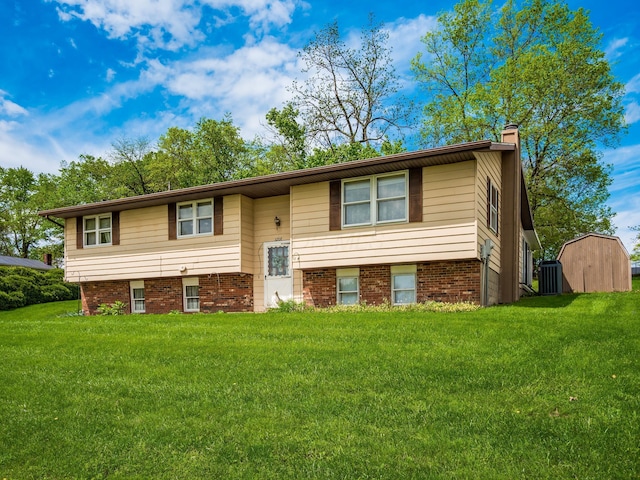 3208 Lakewood Dr, Zanesville, OH 43701 - photo 1