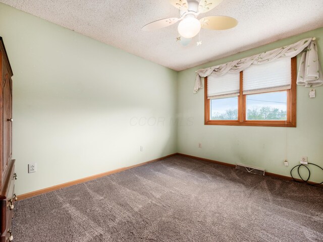3208 Lakewood Dr, Zanesville, OH 43701 - photo 20