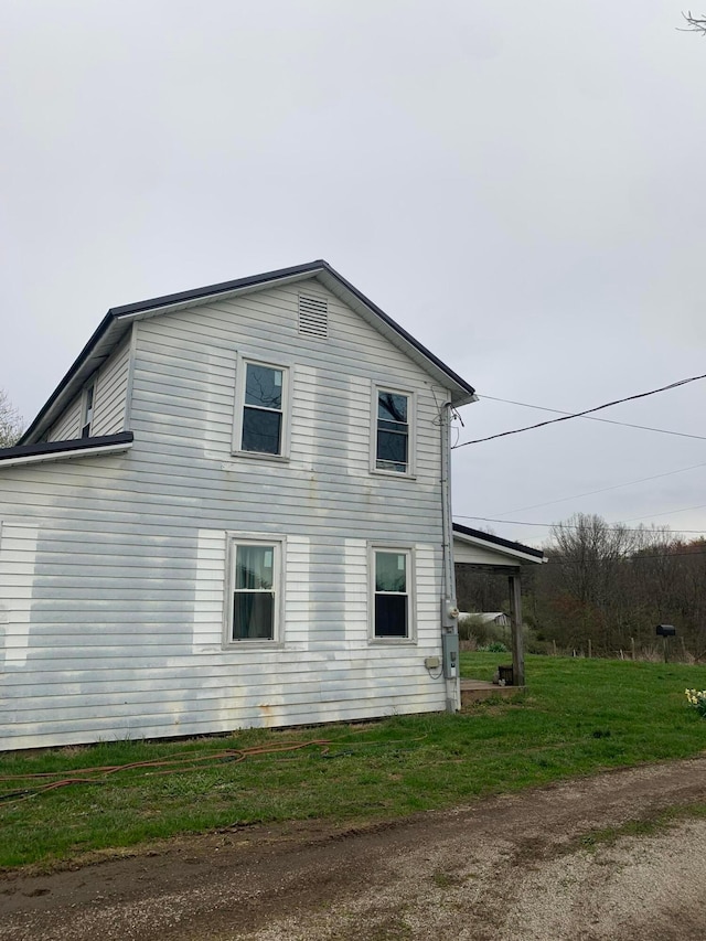 view of side of home