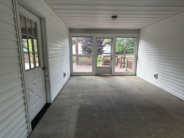 12601 Vincent Rd, Mount Vernon, OH 43050 - unfurnished sunroom featuring healthy amount of natural light