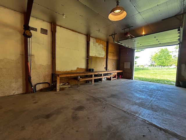 12601 Vincent Rd, Mount Vernon, OH 43050 - view of garage