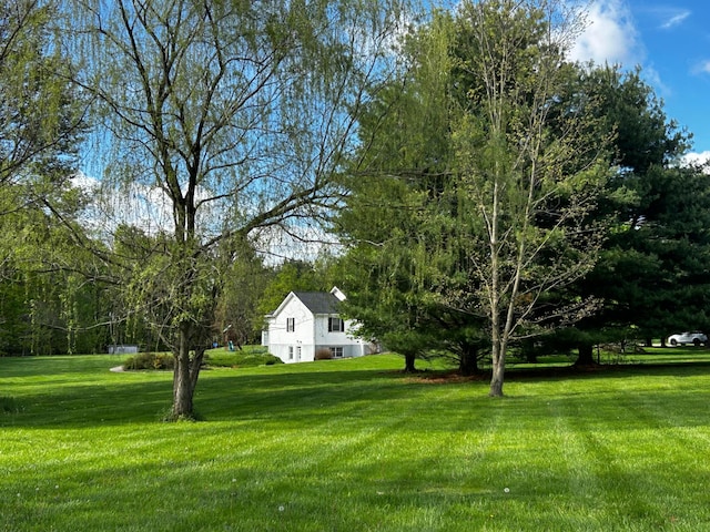 12601 Vincent Rd, Mount Vernon, OH 43050 - view of grassy yard