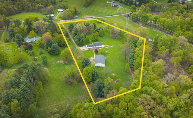 12601 Vincent Rd, Mount Vernon, OH 43050 - overview of rural landscape with property boundaries highlighted