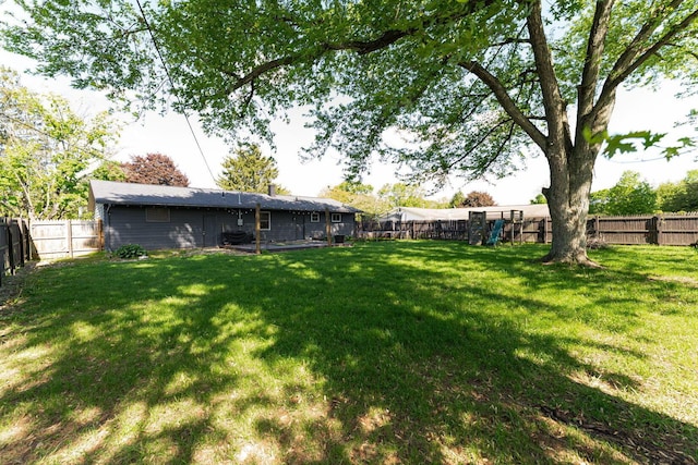 26 Garrick St, Newark, OH 43055 - view of yard