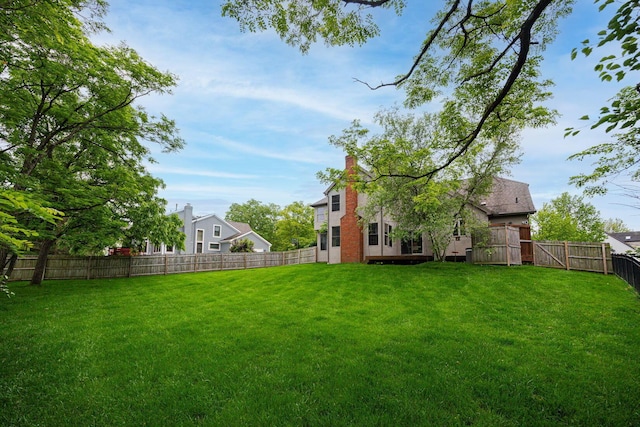 382 Beecher Rd, Columbus, OH 43230 - view of yard