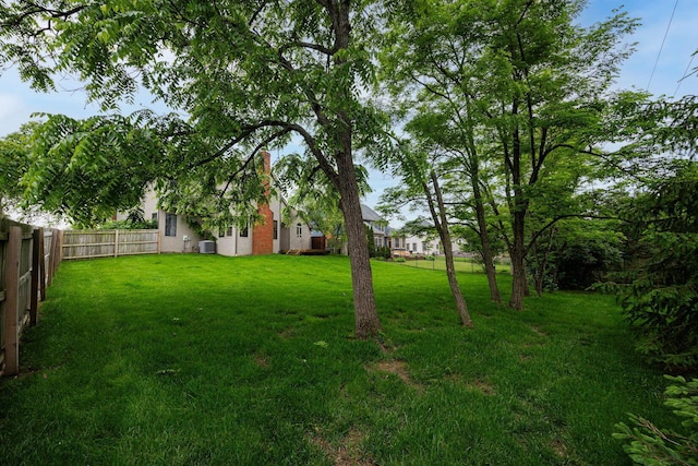 382 Beecher Rd, Columbus, OH 43230 - view of yard with central AC
