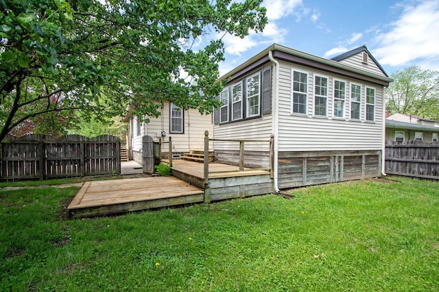 668 Enfield Rd, Columbus, OH 43209 - back of house featuring a deck