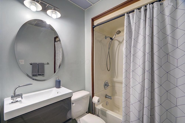 668 Enfield Rd, Columbus, OH 43209 - full bath with toilet, vanity, and shower / bath combo with shower curtain