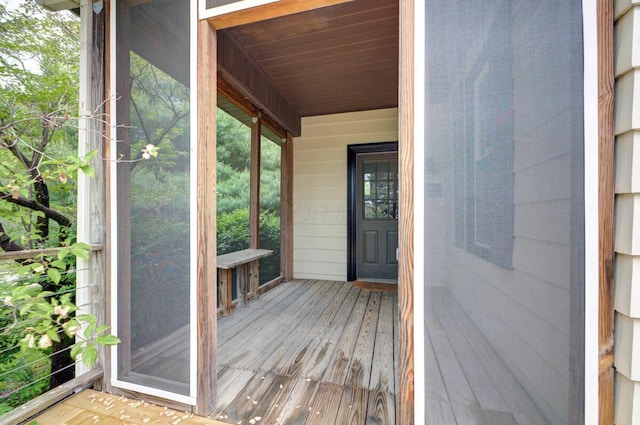 668 Enfield Rd, Columbus, OH 43209 - view of exterior entry