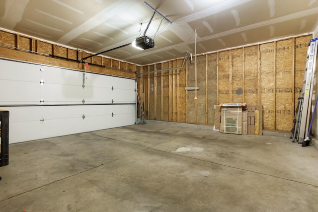 2099 Winding Hollow Dr, Grove City, OH 43123 - garage featuring a garage door opener