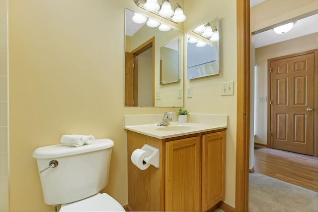 2099 Winding Hollow Dr, Grove City, OH 43123 - bathroom with toilet and vanity