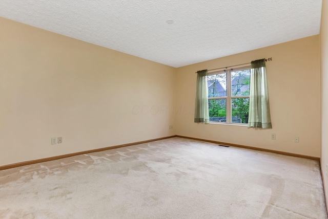 2099 Winding Hollow Dr, Grove City, OH 43123 - empty room with light carpet and baseboards