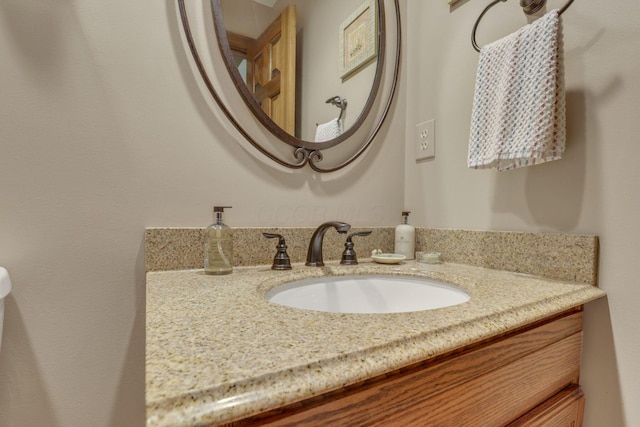 7689 Godfrey Cir, Reynoldsburg, OH 43068 - bathroom with vanity