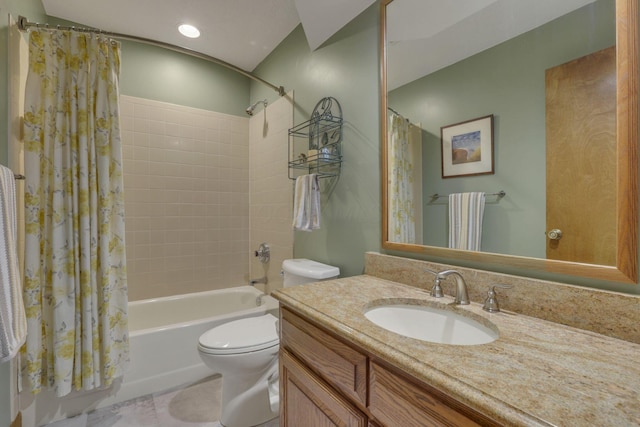 7689 Godfrey Cir, Reynoldsburg, OH 43068 - bathroom featuring shower / tub combo with curtain, vanity, and tile patterned flooring