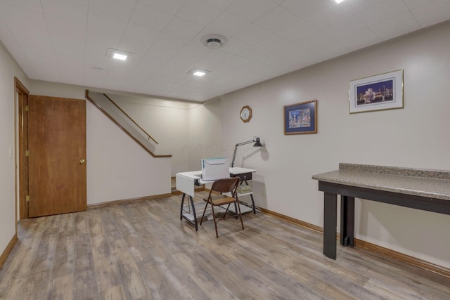 7689 Godfrey Cir, Reynoldsburg, OH 43068 - office area featuring wood finished floors and baseboards