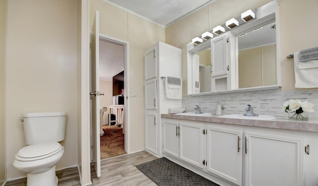 2011 Bluffstone Ct, Grove City, OH 43123 - full bathroom with a sink, a textured ceiling, and wood finished floors