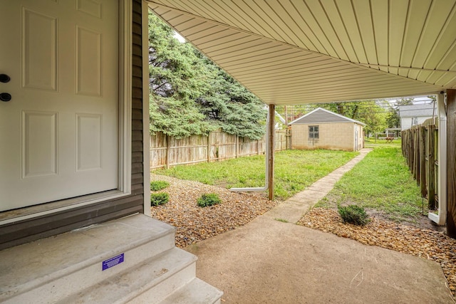 324 E Mound St, Circleville, OH 43113 - view of yard with an outbuilding and fence