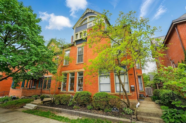 931 Dennison Ave, Columbus, OH 43201 - view of front of home with brick siding