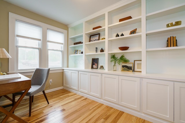 24 Brighton Rd, Columbus, OH 43202 - home office with light wood finished floors and baseboards