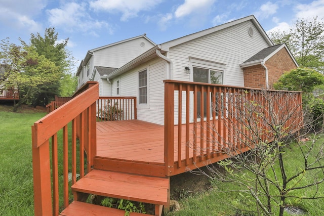 6010 Acropolis Way, Columbus, OH 43231 - wooden terrace featuring a yard