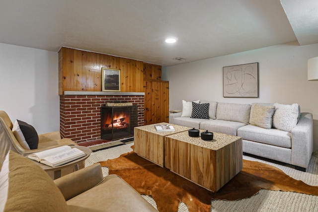 1660 Ridgeway Pl, Columbus, OH 43212 - living area featuring a fireplace and recessed lighting