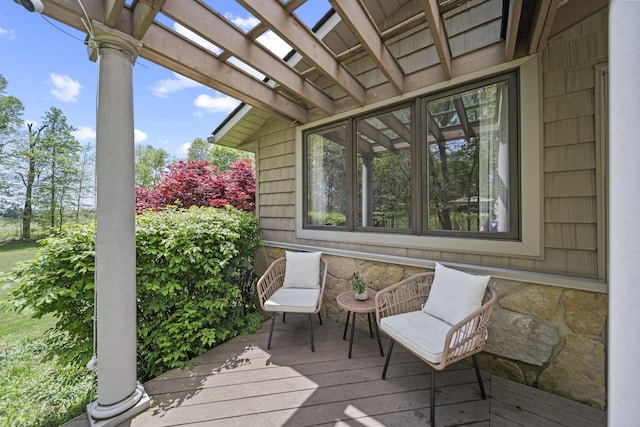 2825 Kings Corners Rd E, Mansfield, OH 44904 - wooden terrace with a pergola