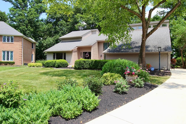 8292 Breckenridge Way, Columbus, OH 43235 - mid-century inspired home with a front yard and a shingled roof