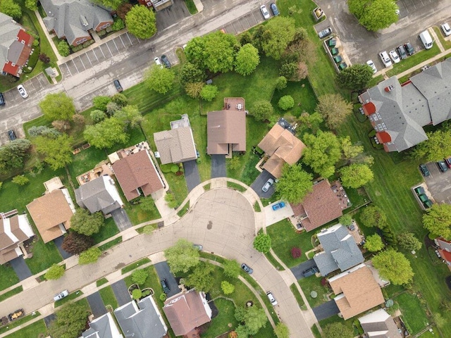 3102 Menzola Dr, Columbus, OH 43228 - aerial view of property and surrounding area featuring nearby suburban area