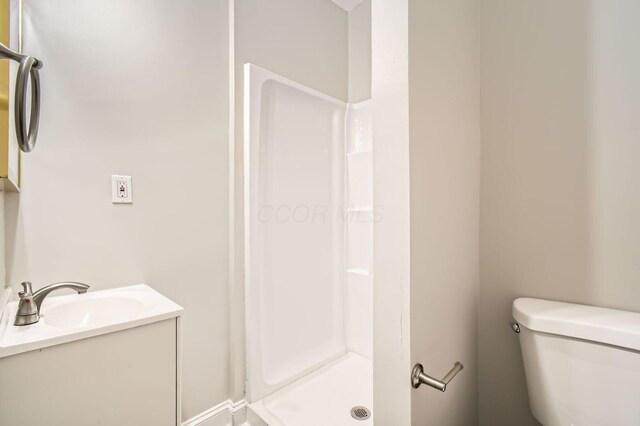 96 S Eureka Ave, Columbus, OH 43204 - full bathroom with a shower stall, toilet, and vanity