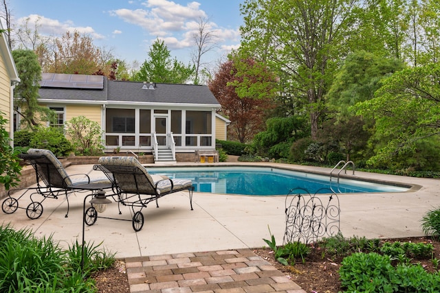 7870 Cook Rd, Plain City, OH 43064 - swimming pool with a sunroom and a patio area