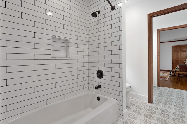 7870 Cook Rd, Plain City, OH 43064 - full bathroom with toilet, baseboards, and bathtub / shower combination
