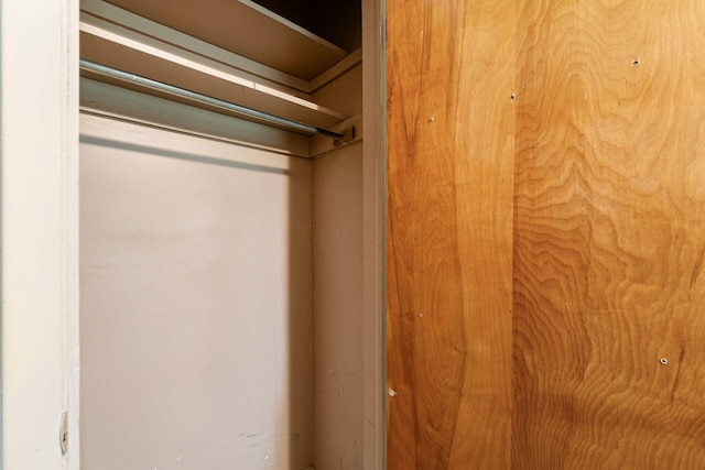 2584 E 5th Ave, Columbus, OH 43219 - view of closet