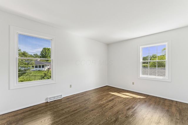 4188 Gavin Ln, Upper Arlington, OH 43220 - empty room featuring wood finished floors and baseboards