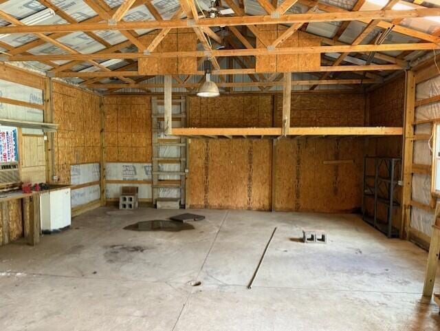 8165 Busey Rd, Pickerington, OH 43147 - view of garage