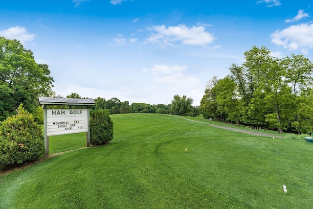 659 Natchez Ln, Sugar Grove, OH 43155 - view of home's community with golf course view, a yard, and view of wooded area