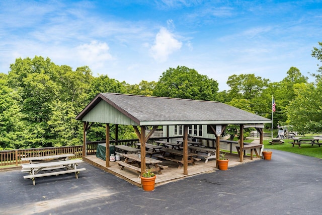 259 Shawnee Ln Unit L, Sugar Grove, OH 43155 - view of home's community featuring view of wooded area