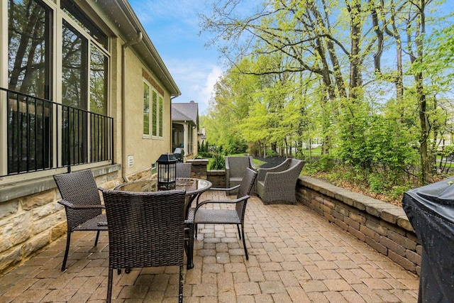 5464 Slater Rdg, Westerville, OH 43082 - view of patio / terrace with outdoor dining area