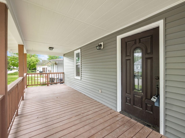 3147 Grasmere Ave, Columbus, OH 43224 - deck with a porch