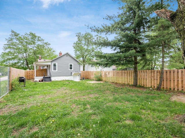 3147 Grasmere Ave, Columbus, OH 43224 - view of yard with a fenced backyard