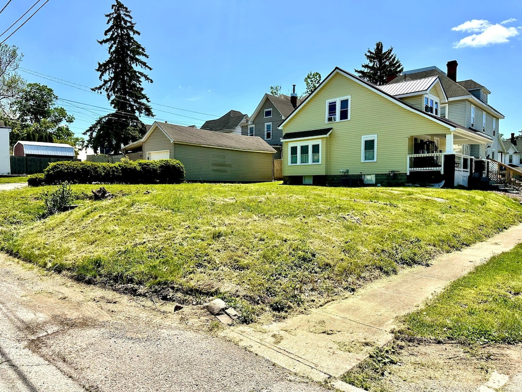 213 E Circle Ave, Washington Court House, OH 43160