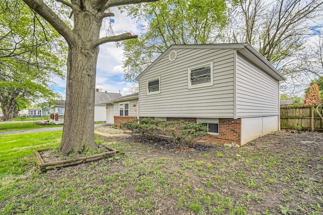 220 Gladys Rd, Columbus, OH 43228