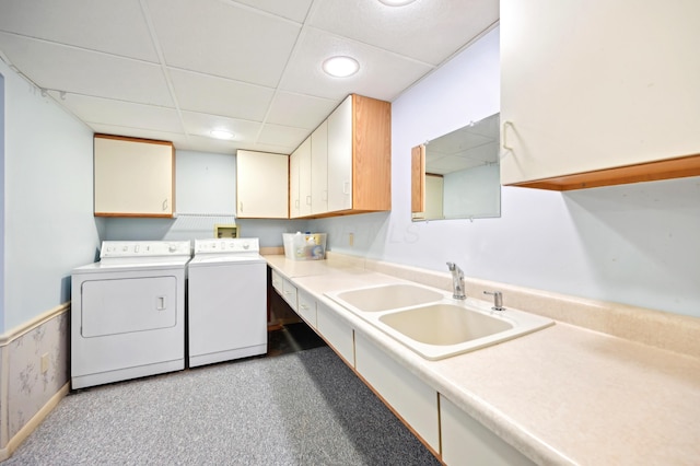 685 Dogwood Ln, Newark, OH 43055 - laundry room with cabinet space, independent washer and dryer, and recessed lighting