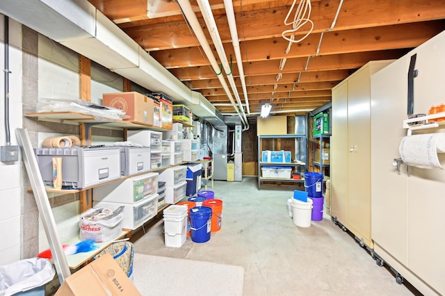 685 Dogwood Ln, Newark, OH 43055 - unfinished basement featuring heating unit