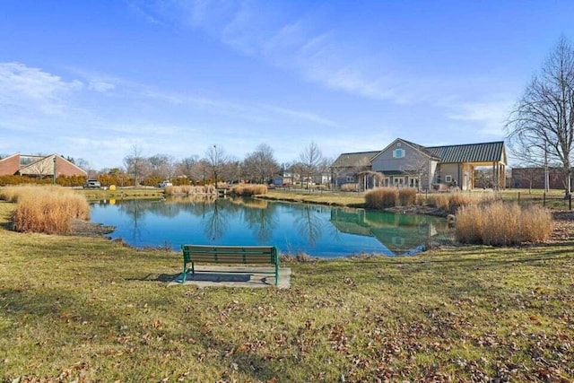 1211 Darcann Dr, Columbus, OH 43220 - water view