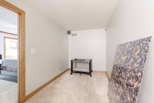 3100 Kropp Rd, Grove City, OH 43123 - corridor featuring carpet floors and baseboards