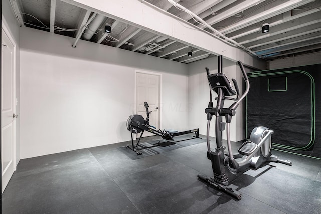 9378 Pine Creek Dr, Powell, OH 43065 - view of workout area