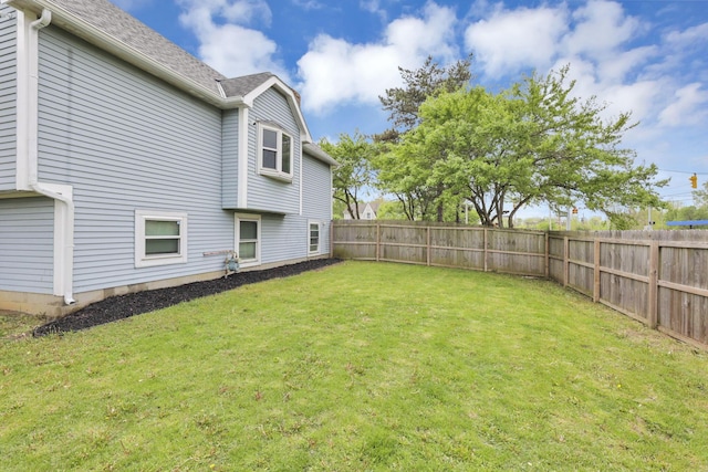 7170 Daugherty Dr, Reynoldsburg, OH 43068 - view of yard