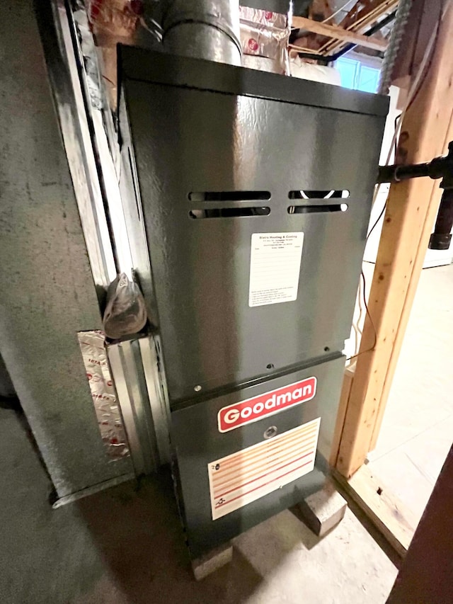 755 Parkbluff Way, Lewis Center, OH 43035 - utility room featuring heating unit